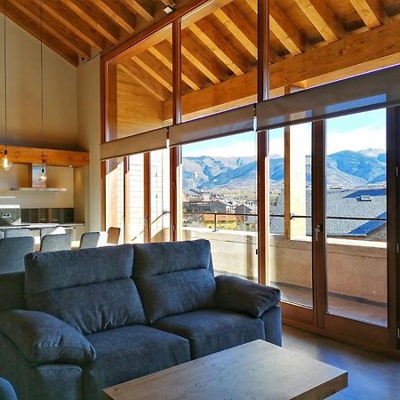 Apartament "El Castell" Casa Rural Cal Rialla Ливия Екстериор снимка