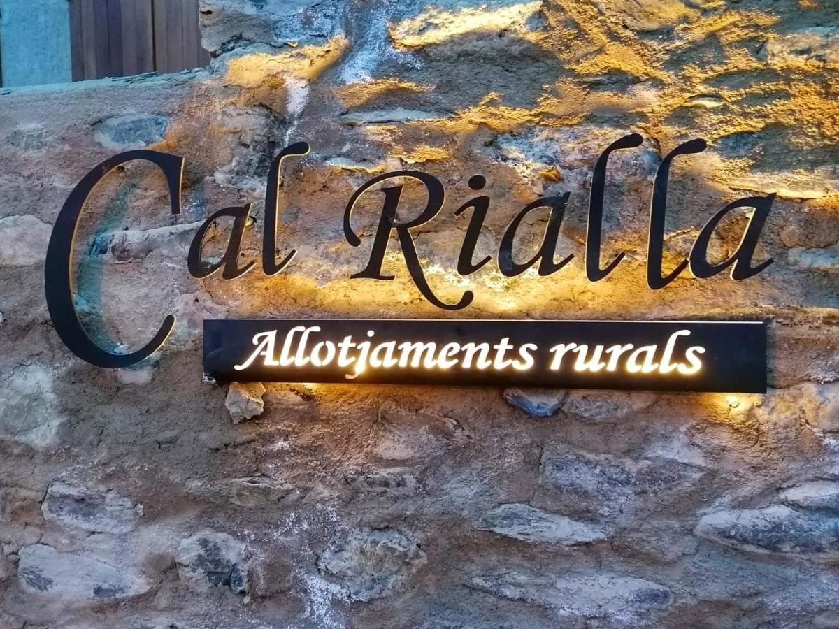 Apartament "El Castell" Casa Rural Cal Rialla Ливия Екстериор снимка