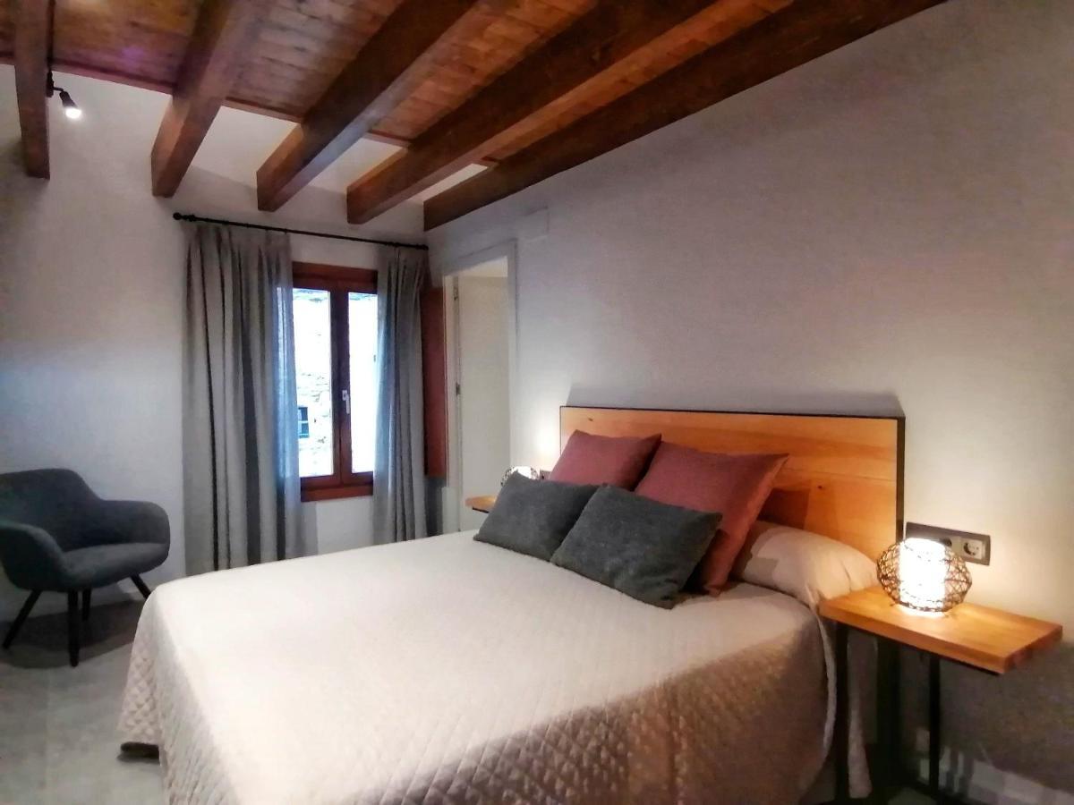 Apartament "El Castell" Casa Rural Cal Rialla Ливия Екстериор снимка